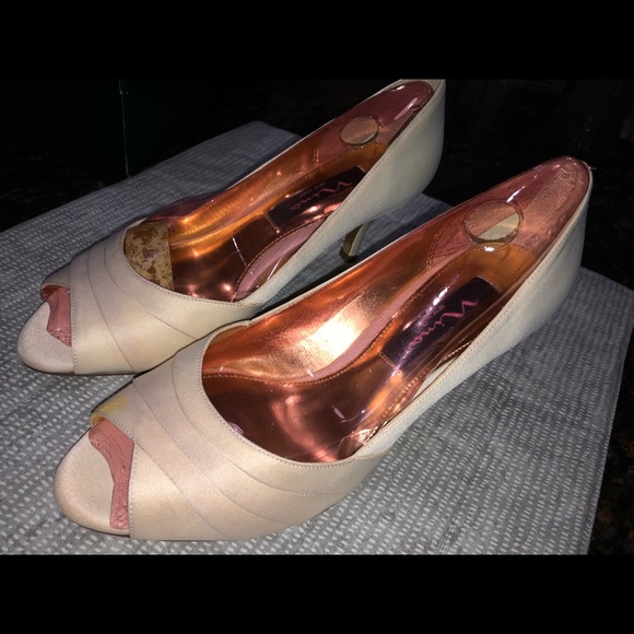 Shoes - Picture 2 of 2